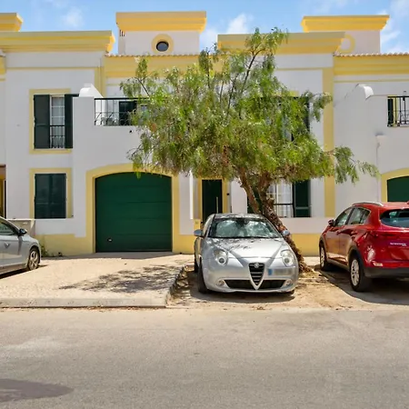 Mae Joana Pool&beach