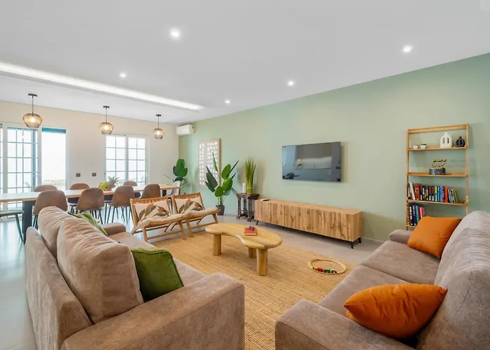 Mae Joana Pool&beach