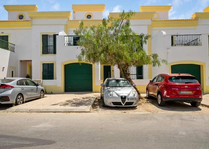 Mae Joana Pool&beach